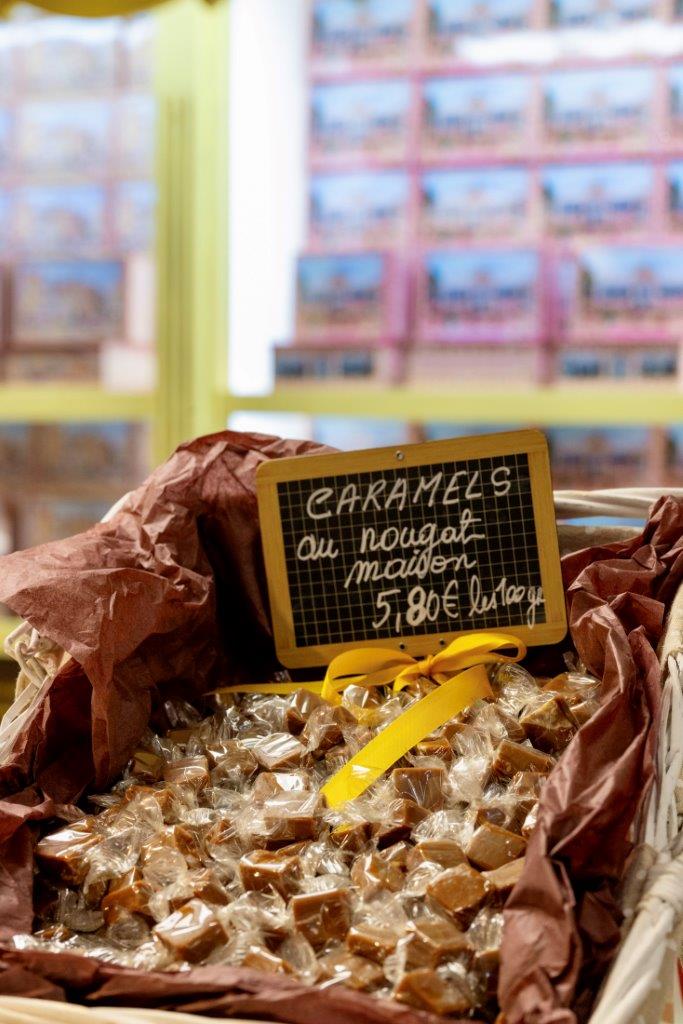 Chocolatiers cathares confiseur biscuiterie  halles narbonne commercant artisan manger alimentation  10