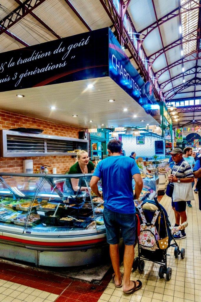 Maurice le gascon traiteur halles narbonne commercant artisan manger alimentation 1