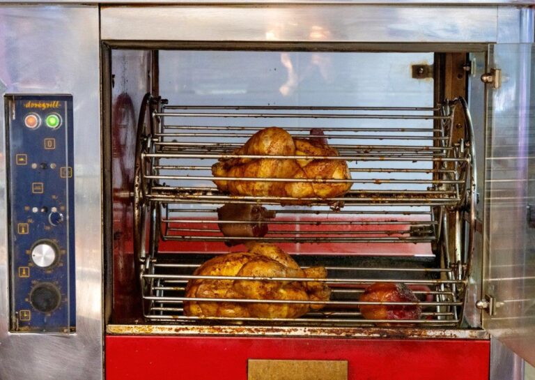 O Poulatcho volailler rotisseur halles narbonne commercant artisan manger alimentation  5 768x545