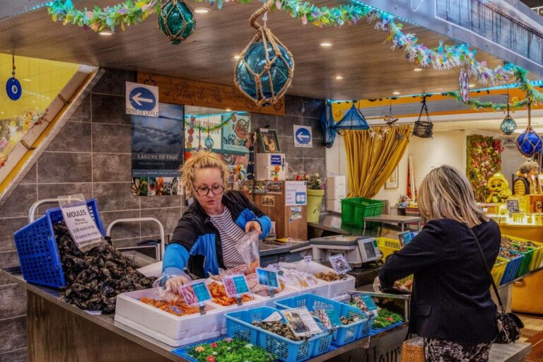 a fleur de thau producteur conchiliculteur halles narbonne commercant artisan manger alimentation  1 768x512